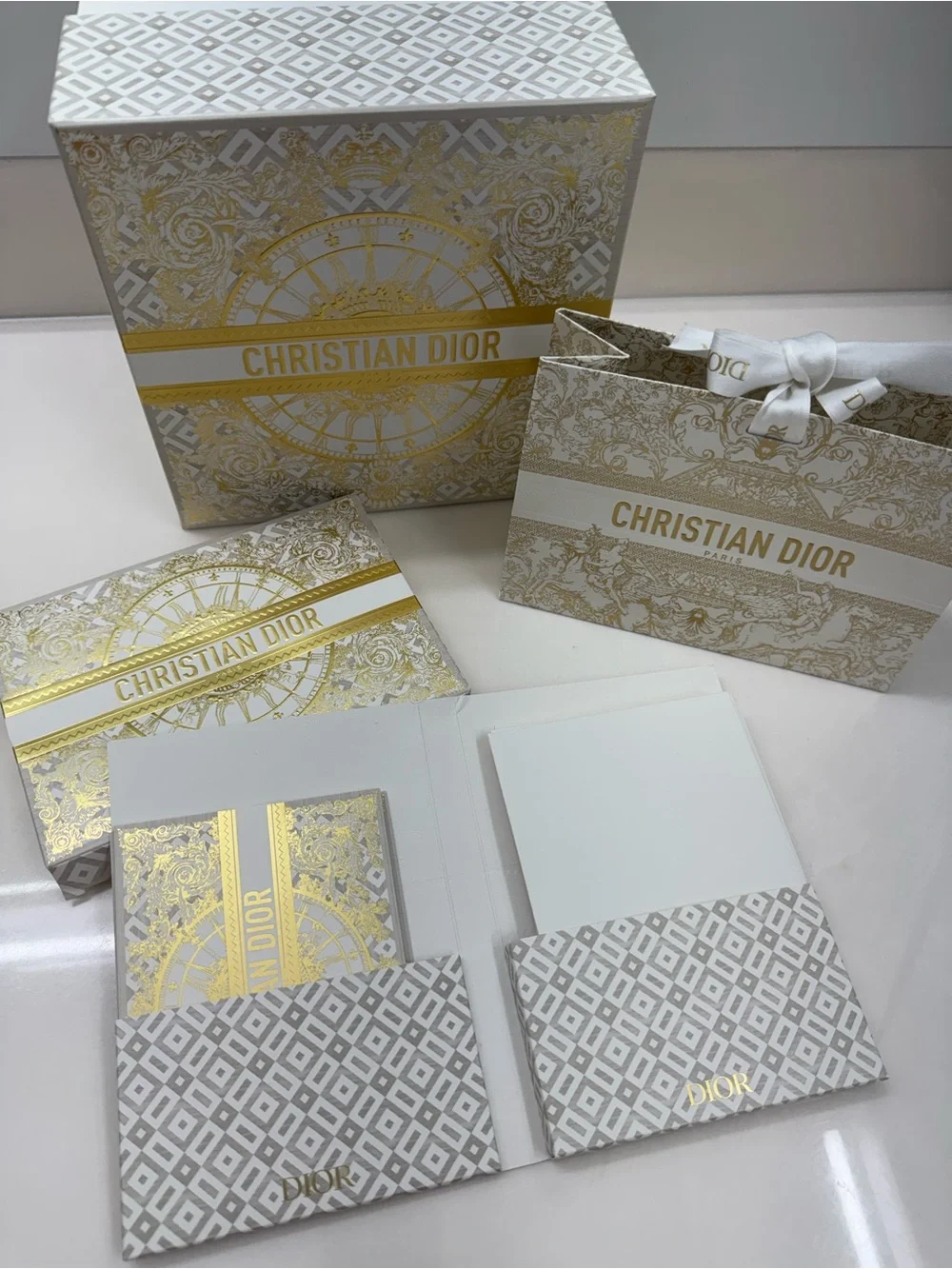 Dior stationary set of 10 note & envelope